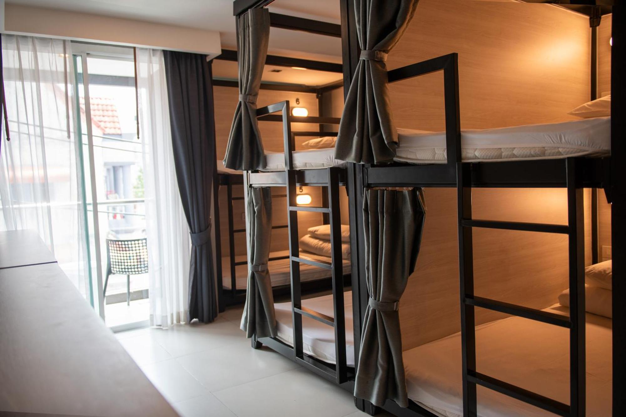 Хостел Mad Monkey Phuket Patong Экстерьер фото